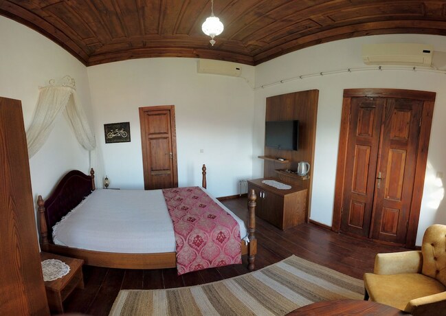 Imagen general del Mehmet Efendi Konagi Otel Restaurant. Foto 10