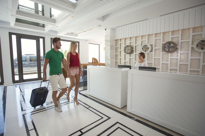 Imagen de los interiores del Meis Exclusive Hotel. Foto 19