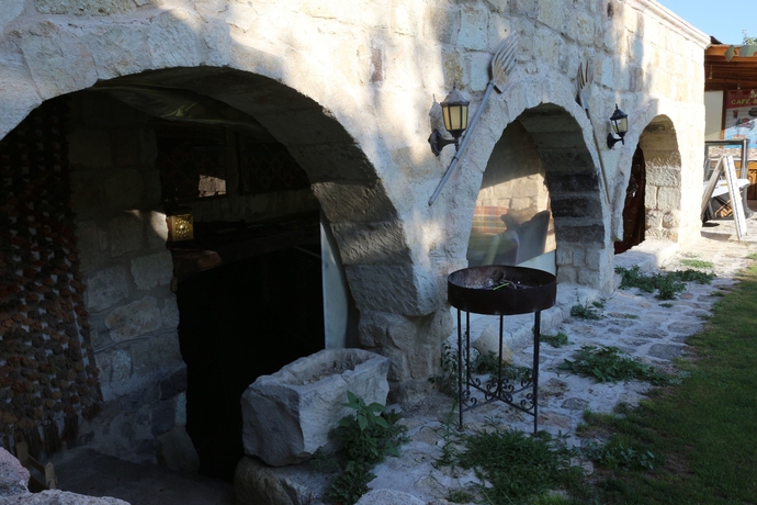 Imagen de los exteriores del Melis Cave Hotel. Foto 13