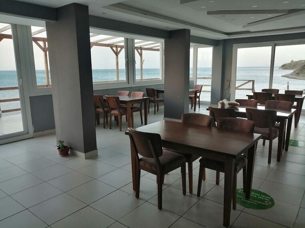 Imagen del bar/restaurante del Melita Hotel. Foto 6
