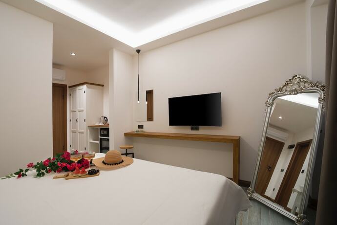 Imagen de la habitación del Melitya Hotel. Foto 15