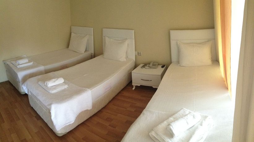 Imagen de la habitación del Melody Hotel. Foto 8