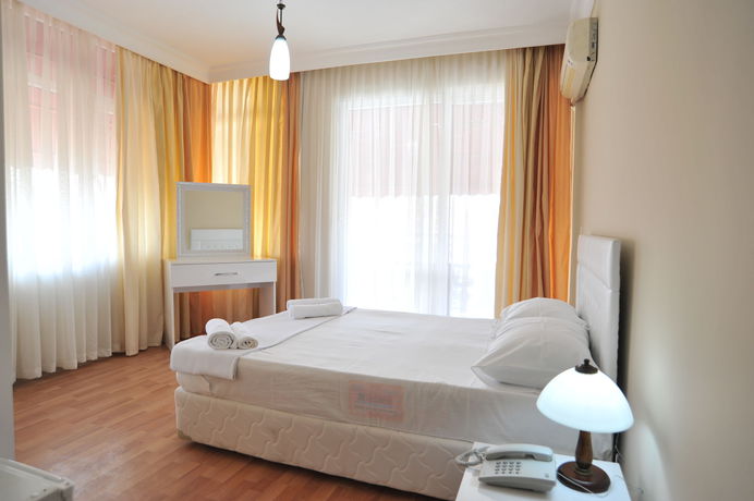 Imagen de la habitación del Melody Hotel. Foto 10