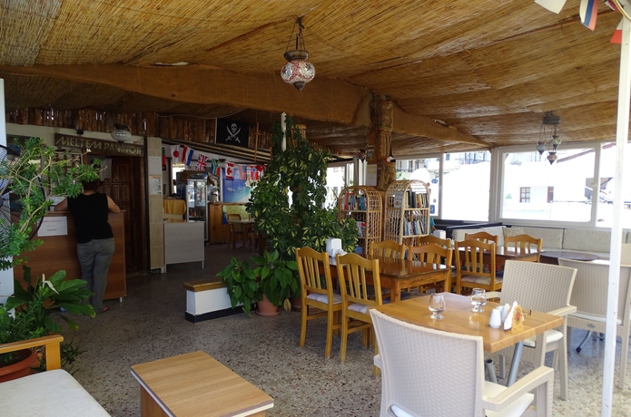 Imagen de los exteriores del Meltem Pansiyon. Foto 16