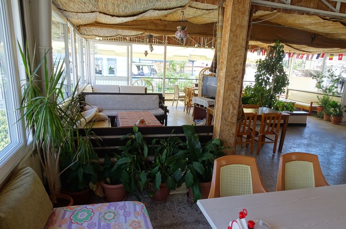 Imagen del bar/restaurante del Meltem Pansiyon. Foto 8