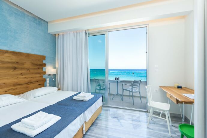 Imagen de la habitación del Meltemi Coast Suites. Foto 14