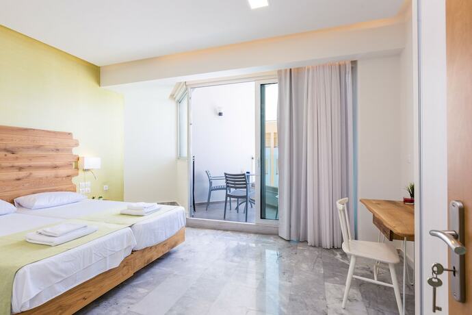 Imagen de la habitación del Meltemi Coast Suites. Foto 16