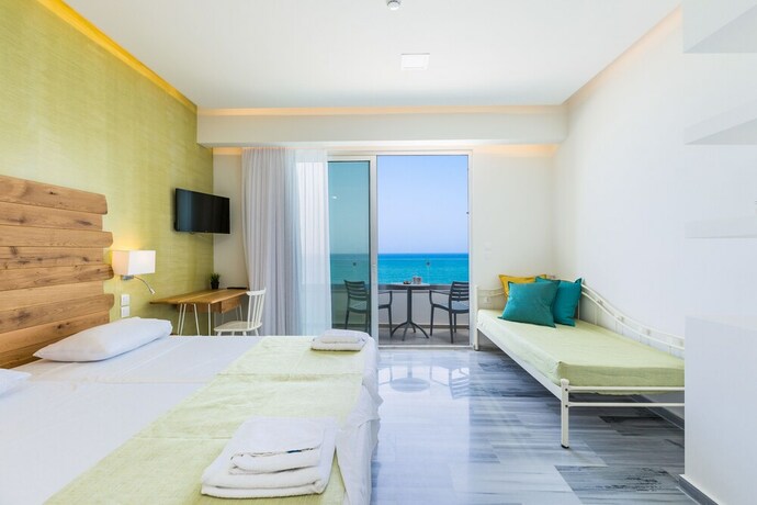 Imagen de la habitación del Meltemi Coast Suites. Foto 18