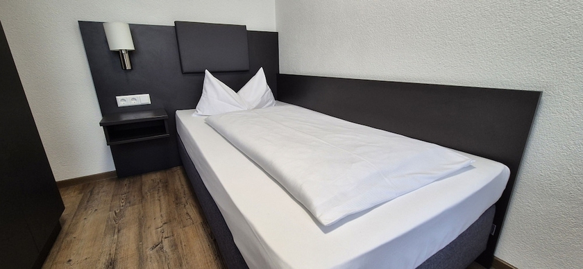 Imagen de la habitación del Melvi Hotel G&ouml;ppingen. Foto 4