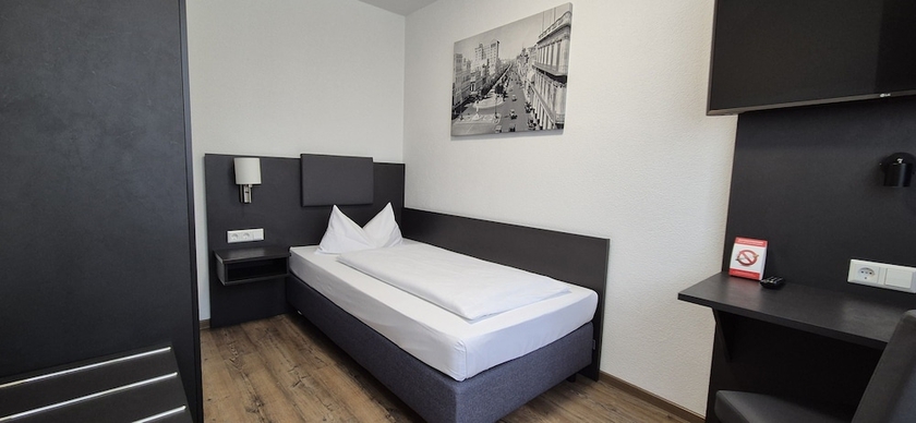 Imagen de la habitación del Melvi Hotel G&ouml;ppingen. Foto 5