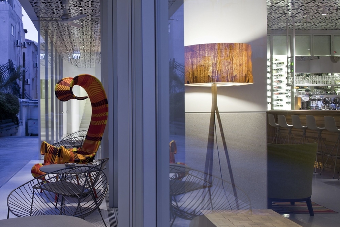 Imagen de los interiores del Mendeli Street Hotel. Foto 11