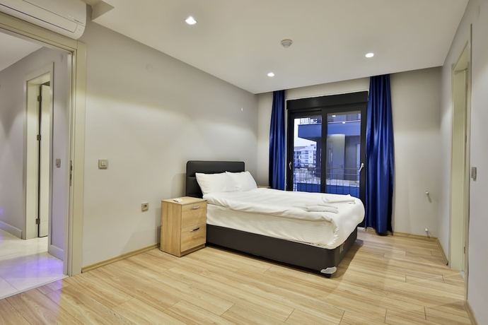 Imagen de la habitación del Mene Suites. Foto 9