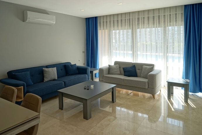 Imagen de la habitación del Mene Suites. Foto 10