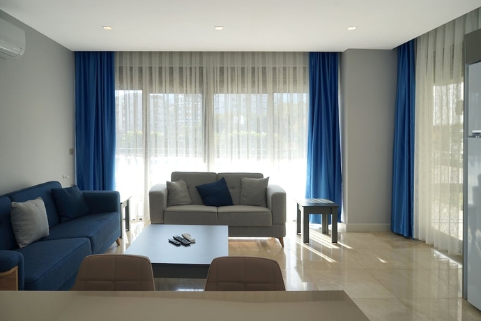 Imagen de la habitación del Mene Suites. Foto 11