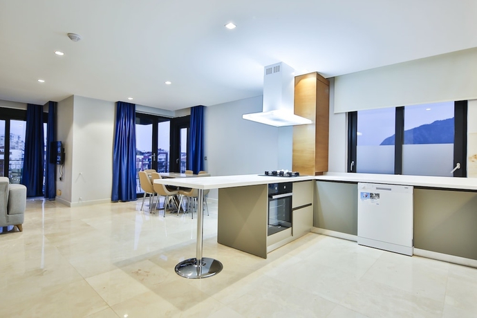 Imagen de la habitación del Mene Suites. Foto 19