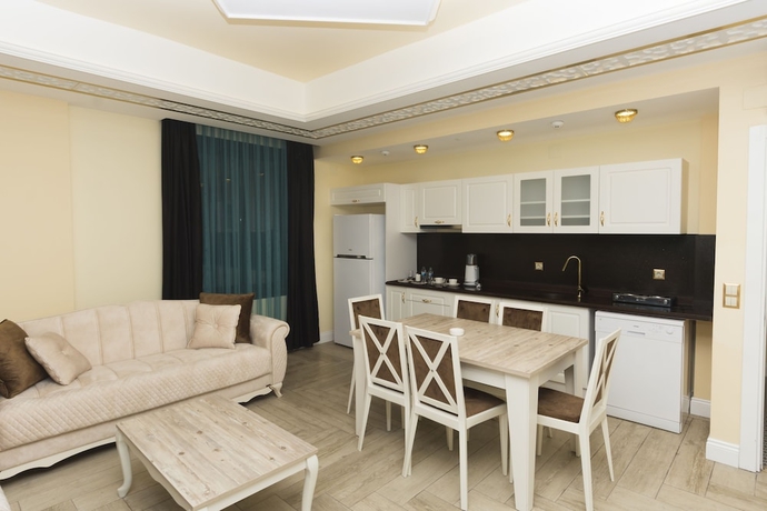 Imagen de la habitación del Merada Suit Otel. Foto 13