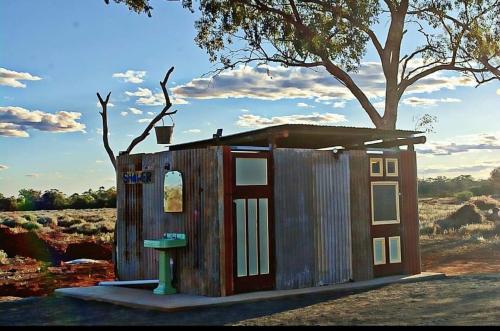 Imagen de la habitación del Meralda Station. Foto 17