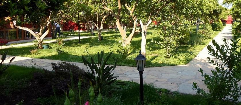 Imagen de los exteriores del Mercan Bungalow. Foto 9