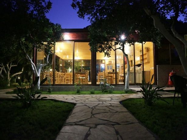 Imagen del bar/restaurante del Mercan Bungalow. Foto 3