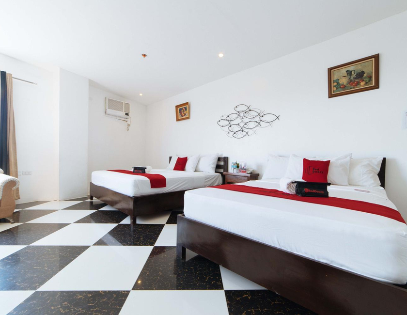 Imagen general del Mercedes Hotel. Foto 1