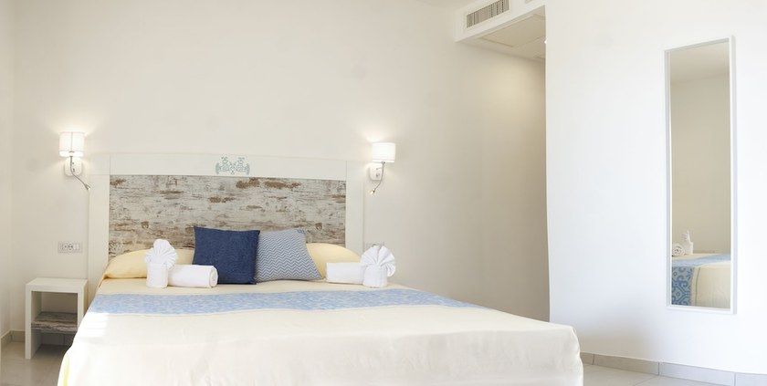 Imagen de la habitación del Mercury Beach Hotel. Foto 15