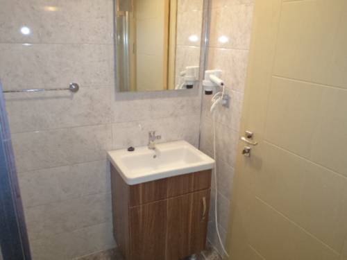 Imagen de la habitación del Merkez Otel, Izmir. Foto 1