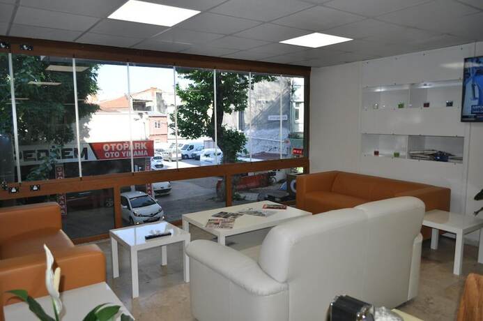 Imagen general del Merkez Otel, Konak. Foto 11
