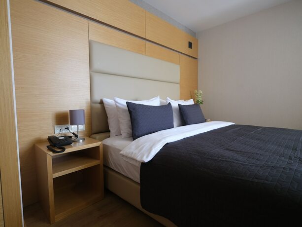 Imagen de la habitación del Merlin Hotel Istanbul. Foto 16
