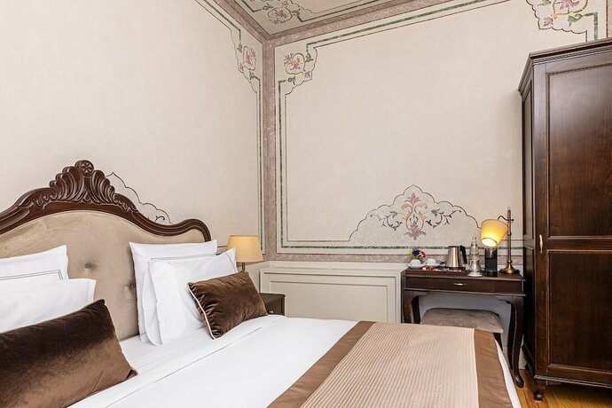 Imagen de la habitación del Meroddi Barnathan Hotel, Beyoglu. Foto 14