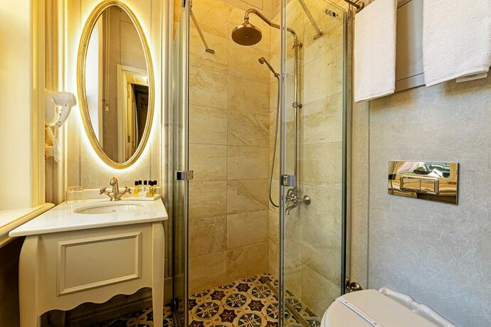 Imagen general del Meroddi Barnathan Hotel, Beyoglu. Foto 21