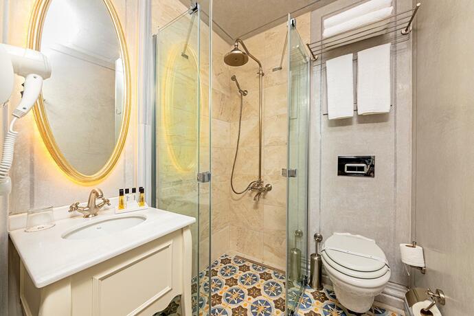 Imagen general del Meroddi Barnathan Hotel, Beyoglu. Foto 31