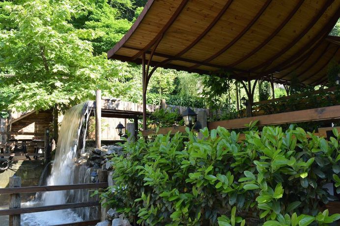 Imagen de los exteriores del Mersu A\'la Hotel. Foto 17