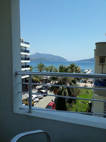 Imagen de la habitación del Mert Seaside Hotel. Foto 13