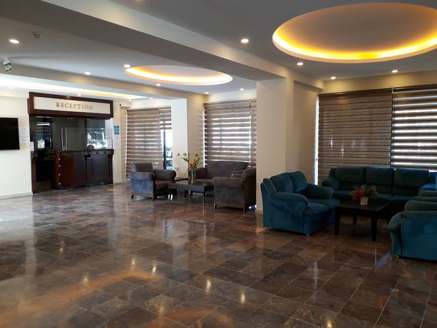 Imagen de los interiores del Mert Seaside Hotel. Foto 16