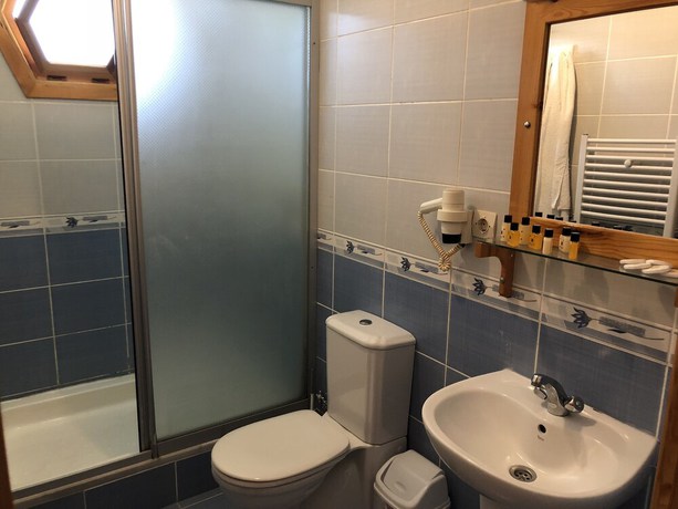 Imagen de la habitación del Mertur Hotel. Foto 10