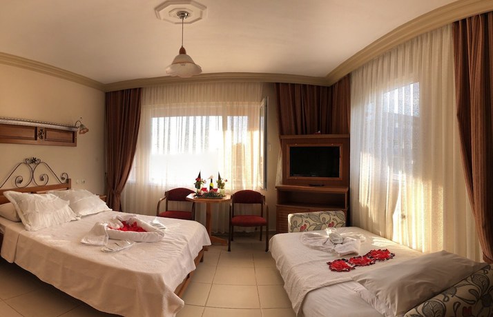 Imagen de la habitación del Mertur Hotel. Foto 12