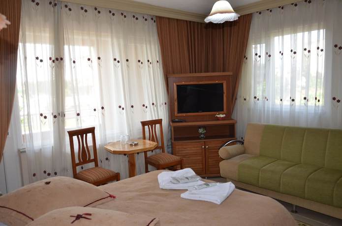 Imagen de la habitación del Mertur Hotel. Foto 14
