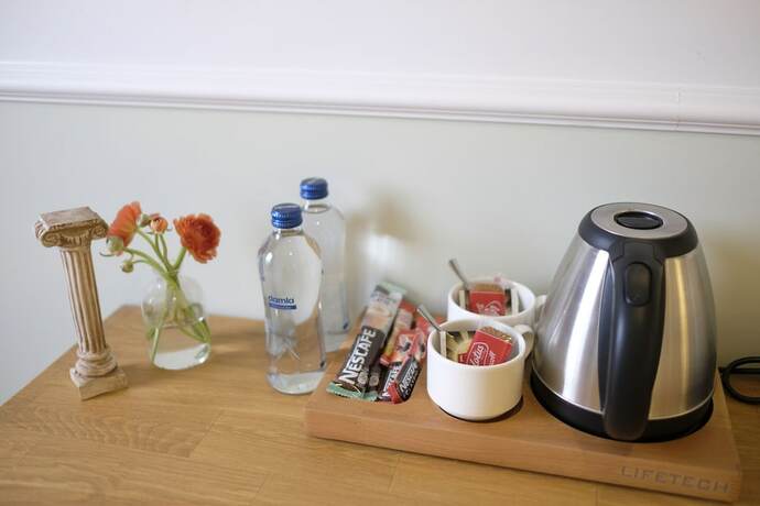 Imagen de la habitación del Meshk Airport hotel. Foto 19