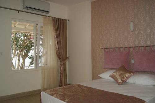 Imagen de la habitación del Meteor Beach Hotel. Foto 1
