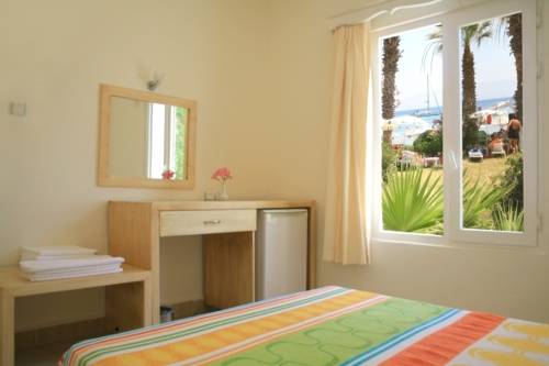 Imagen de la habitación del Meteor Beach Hotel. Foto 4