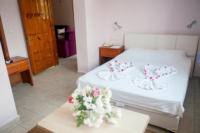 Imagen de la habitación del Metin Hotel. Foto 4