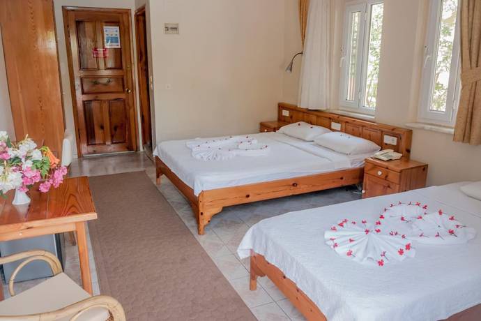 Imagen de la habitación del Metin Hotel. Foto 7