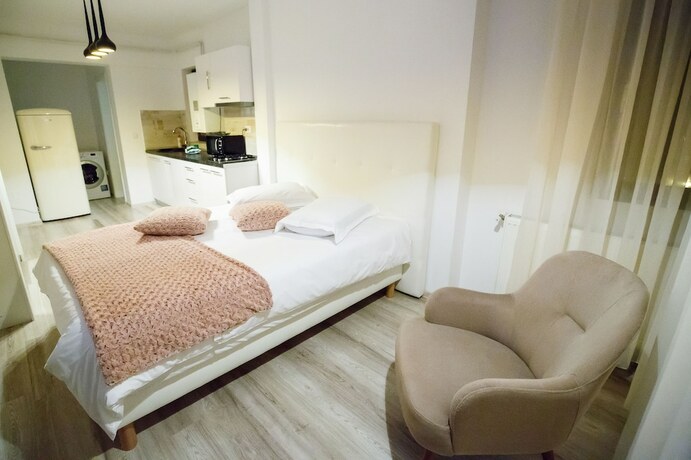 Imagen general del Metropolitan Iassium Luxury Suites. Foto 10