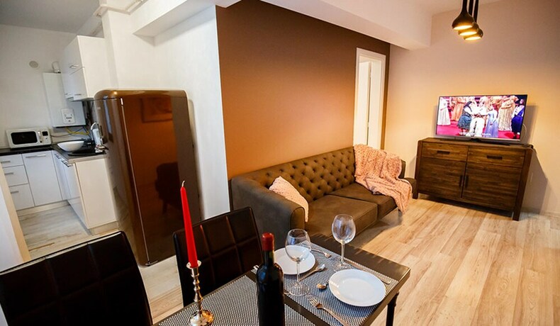 Imagen de la habitación del Metropolitan Iassium Luxury Suites. Foto 23