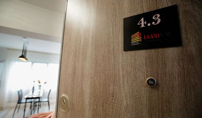 Imagen de la habitación del Metropolitan Iassium Luxury Suites. Foto 25