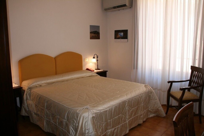 Imagen de la habitación del Meubl&eacute; Il Riccio. Foto 4