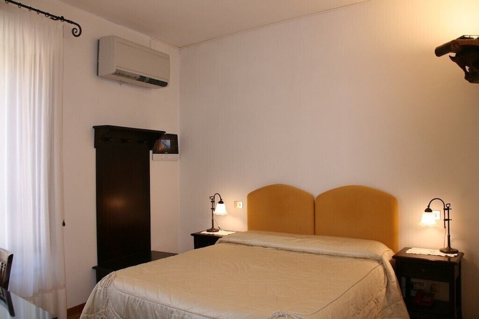 Imagen de la habitación del Meubl&eacute; Il Riccio. Foto 6