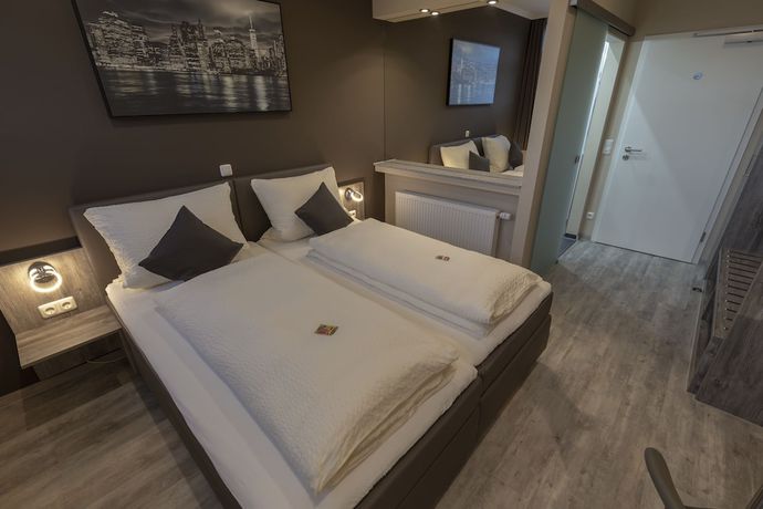 Imagen de la habitación del Mey Hotel. Foto 8