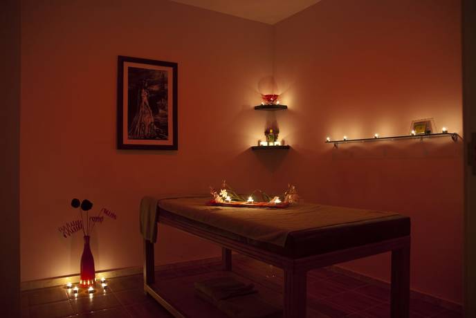 Imagen de los interiores del Mg White Lilyum Hotel. Foto 13
