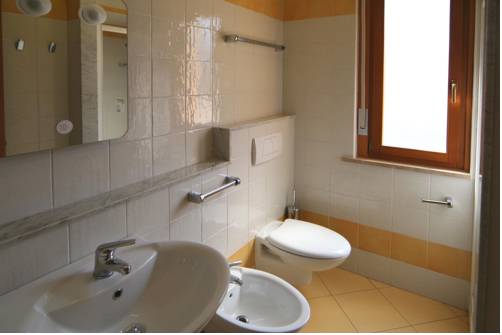 Imagen de la habitación del Michelangelo Beach. Foto 6